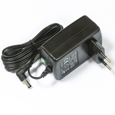 2つのSFP+の港のデータ通信 スイッチSwOSは24の左舷ギガビットのイーサネット スイッチに動力を与えた