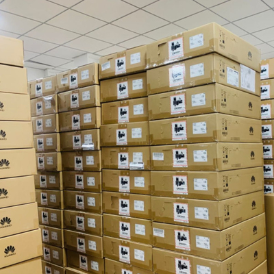 1つの600W AC電源を含むS6730S-S24X6Q華為技術スイッチ24 10G SFP+ 6 40GE QSFP