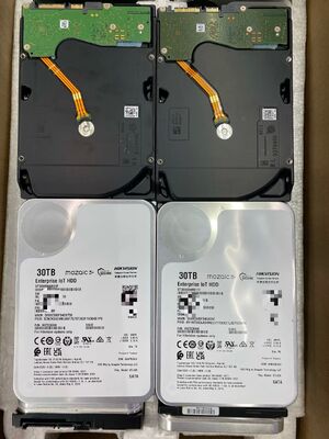 シゲート エキゾス エンタープライズ ハードドライブ EXOS 28TB モデル番号: ST30000NM011F