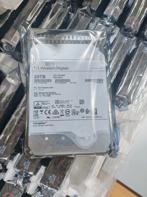 Western Digital  Ultrastar  DC HC580 Data Center HDD  Model：WUH722020CLE6L4